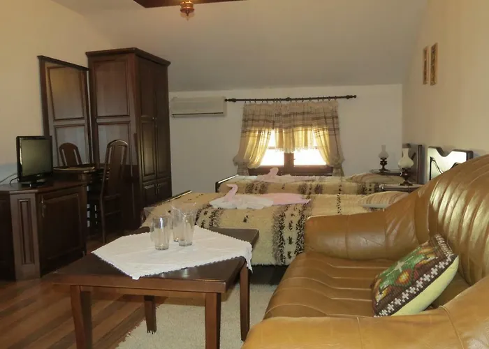 Къща за гости Oazis